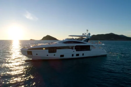 Azimut Yachts Grande 32M - Navis Marine