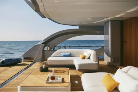 Azimut Yachts Grande TRIDECK - Navis Marine