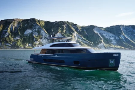Azimut Yachts Magellano 25M - Navis Marine