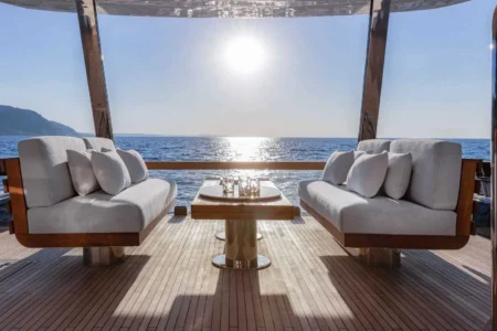 Azimut Yachts Magellano 25M - Navis Marine