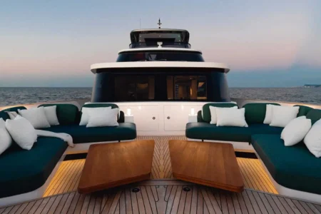 Azimut Yachts Magellano 25M - Navis Marine