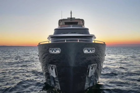 Azimut Yachts Magellano 25M - Navis Marine