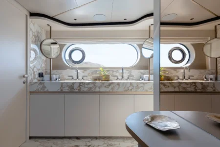 Azimut Yachts Magellano 25M - Navis Marine