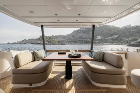 Azimut Yachts Magellano 60 - Navis Marine