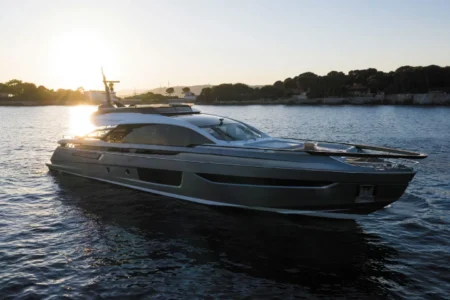 Azimut Yachts S10 - Navis Marine