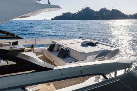 Azimut Yachts S8 - Navis Marine