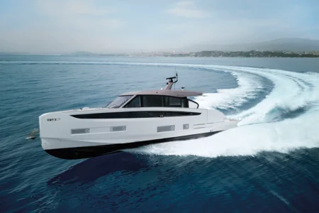 Azimut Yachts Seadeck 6 - Navis Marine