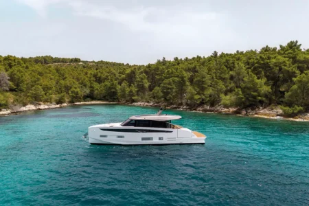 Azimut Yachts Seadeck 6 - Navis Marine