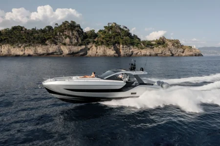 Azimut Yachts Verve 48 - Navis Marine