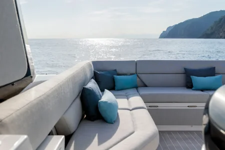 Azimut Yachts Verve 48 - Navis Marine