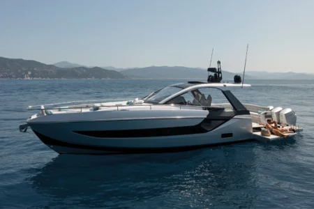 Azimut Yachts Verve 48 - Navis Marine