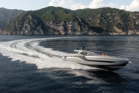 Azimut Yachts Verve 48 - Navis Marine