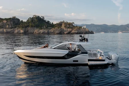 Azimut Yachts Verve 48 - Navis Marine
