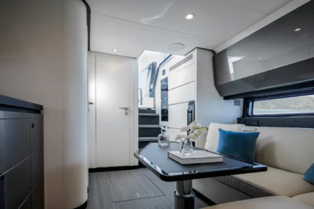 Azimut Yachts Verve 48 - Navis Marine