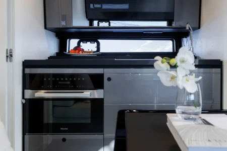 Azimut Yachts Verve 48 - Navis Marine