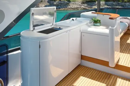 Charter-Azimut-68 - Navis Marine