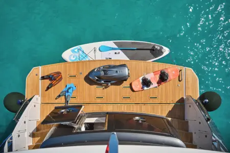 Charter-Azimut-68 - Navis Marine