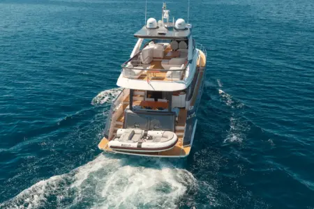 Charter-Azimut-68 - Navis Marine