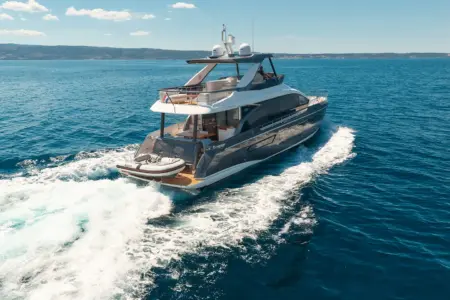 Charter-Azimut-68 - Navis Marine