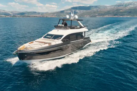 Charter-Azimut-68 - Navis Marine