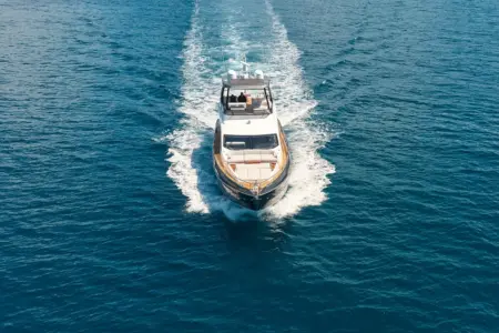 Charter-Azimut-68 - Navis Marine