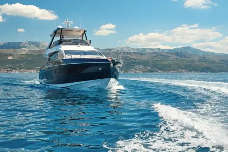 Charter-Azimut-68 - Navis Marine