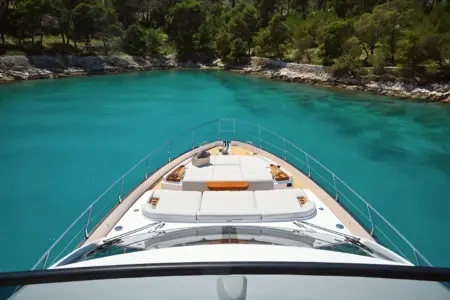 Charter-Azimut-68 - Navis Marine