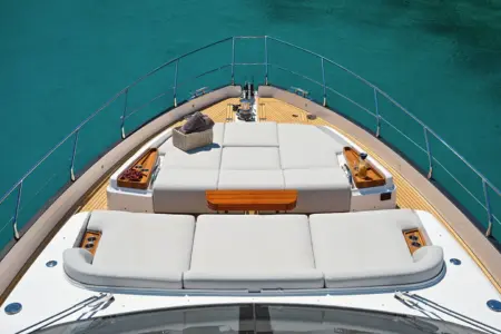 Charter-Azimut-68 - Navis Marine
