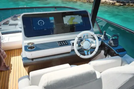 Charter-Azimut-68 - Navis Marine