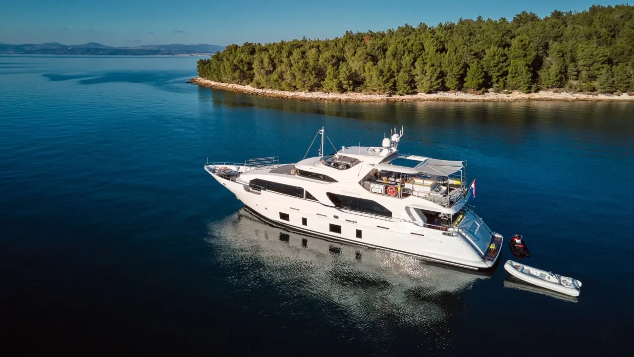 Benetti Delfino 93 Ocean Drive