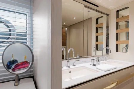 Azimut Yachts Fly 78 - Navis Marine