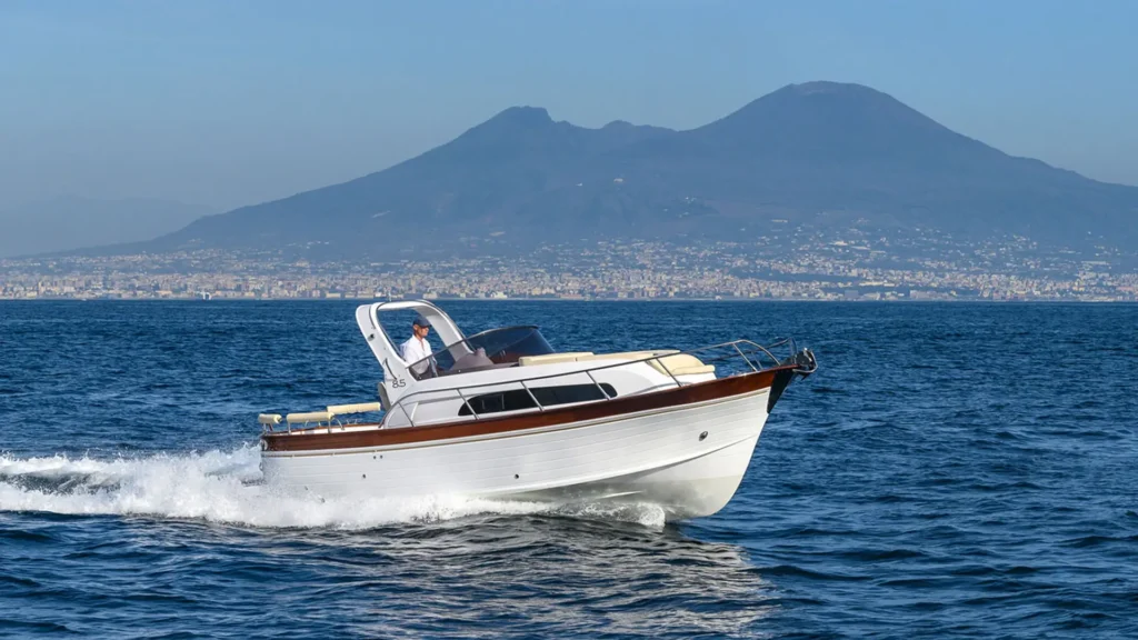 Libeccio 8.50 cabin | Navis Marine