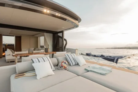 Seadeck S7 Azimut Yachts