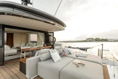 Seadeck S7 Azimut Yachts