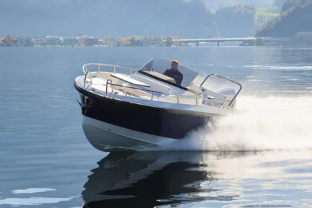 Windy SR28 CC - Navis Marine