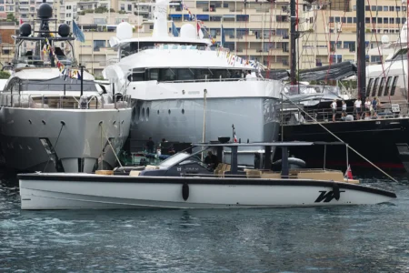 Windy SR52 Blackbird - Navis Marine