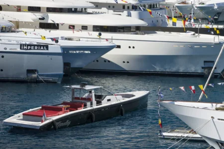 Windy SR52 Blackbird - Navis Marine