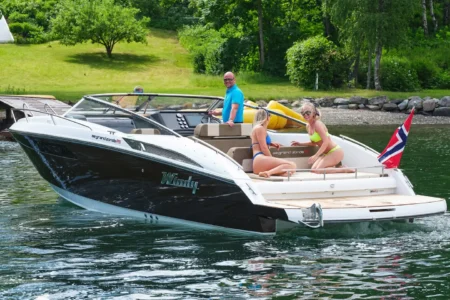 Windy W32 Grand Zonda RS - Navis Marine