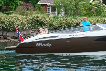 Windy W32 Grand Zonda RS - Navis Marine