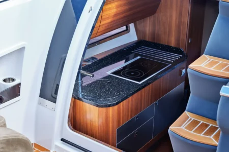 Windy W32 Grand Zonda RS - Navis Marine