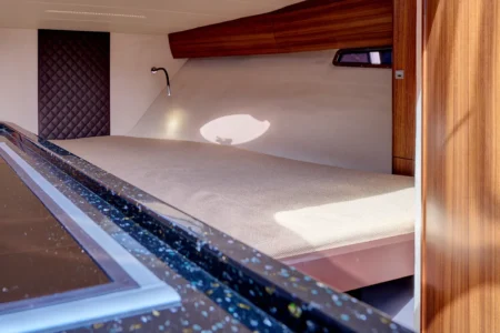 Windy W32 Grand Zonda RS - Navis Marine