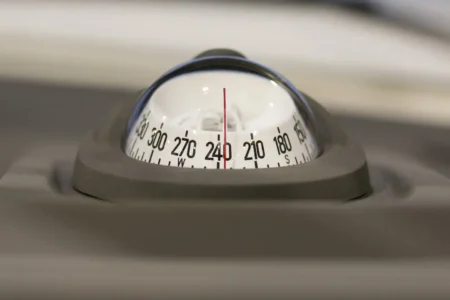 Windy W32 Grand Zonda - Navis Marine