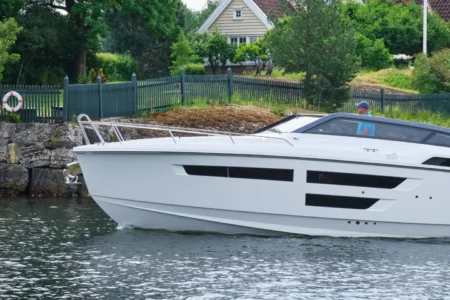 Windy W37 Shamal - Navis Marine