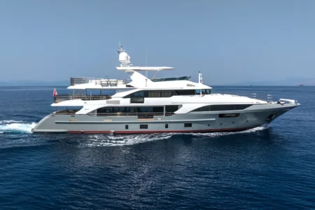 Available now Benetti 2014 Benetti Freeday 132 - Navis Marine