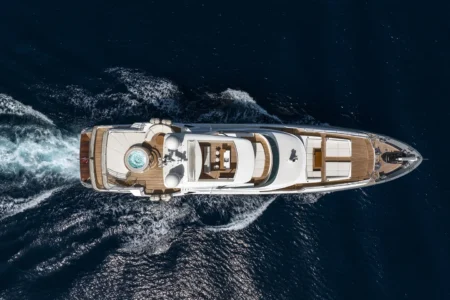 Available now Benetti 2014 Benetti Freeday 132 - Navis Marine
