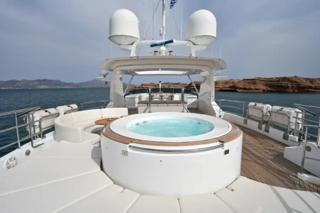 Available now Benetti 2014 Benetti Freeday 132 - Navis Marine