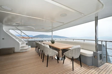 Available now Benetti 2014 Benetti Freeday 132 - Navis Marine
