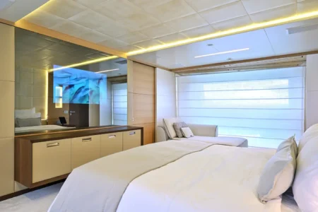 Available now Benetti 2014 Benetti Freeday 132 - Navis Marine