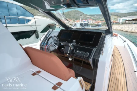 Available now Pirelli 2024 Tecnorib Pirelli 42- Navis Marine