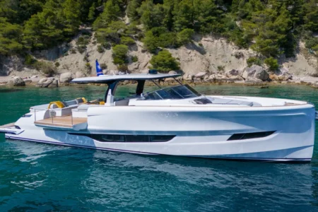 Solaris Power 2025 Solaris Power 60 Open -Navis Marine